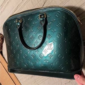 LOUIS VUITTON MONOGRAM ALMA BAG PATENT LEATHER